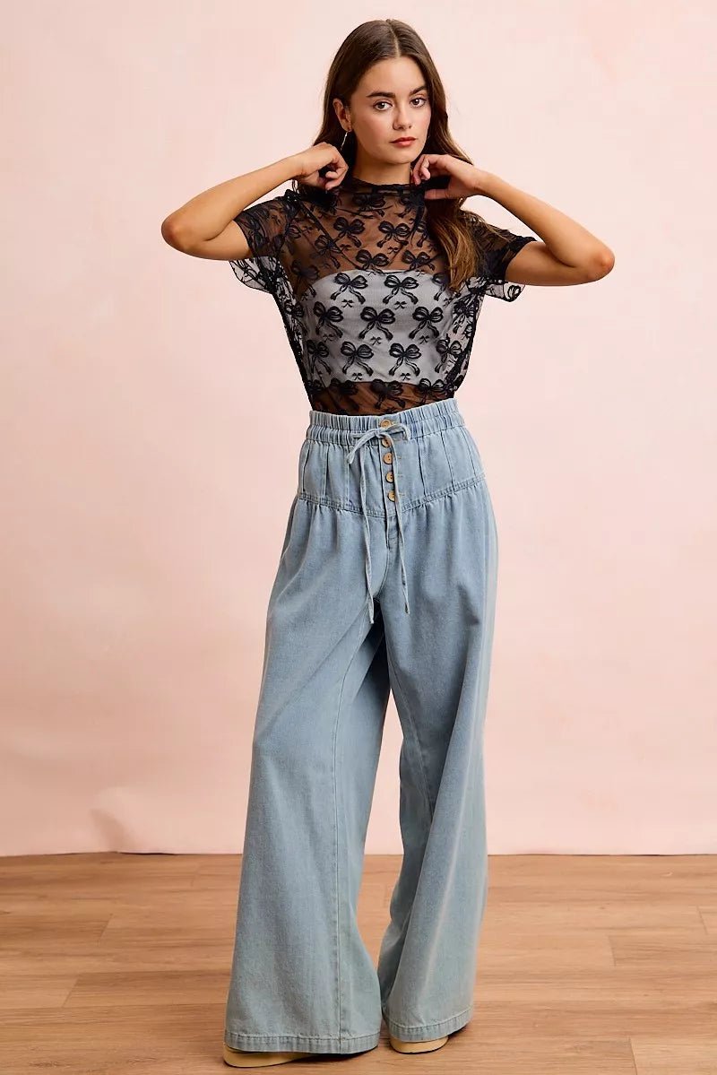 BiBi High Neckline Short Sleeves Bow Pattern Mesh Top - Desert Sunday