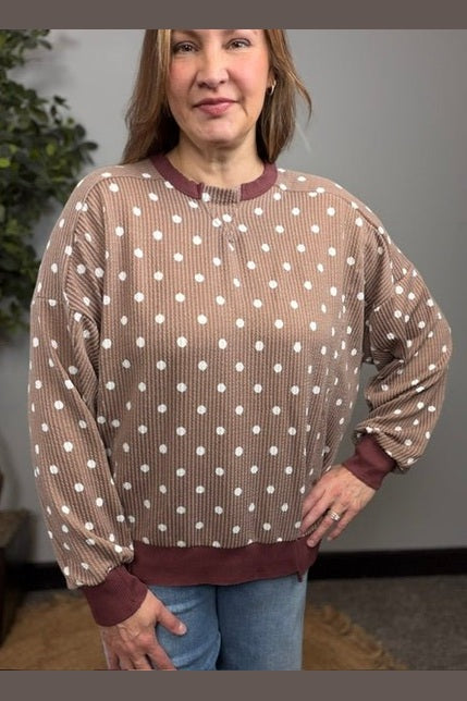 Cozy Dots Ribbed Pullover in Caramel - Desert Sunday