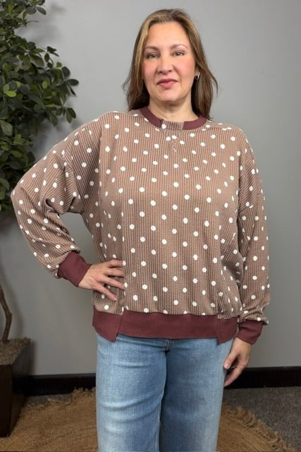 Cozy Dots Ribbed Pullover in Caramel - Desert Sunday
