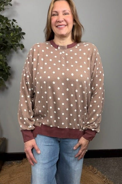Cozy Dots Ribbed Pullover in Caramel - Desert Sunday