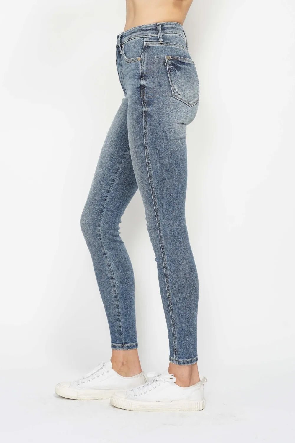 Judy Blue Full Size Tummy Control Contrast Wash Skinny Jeans - Desert Sunday