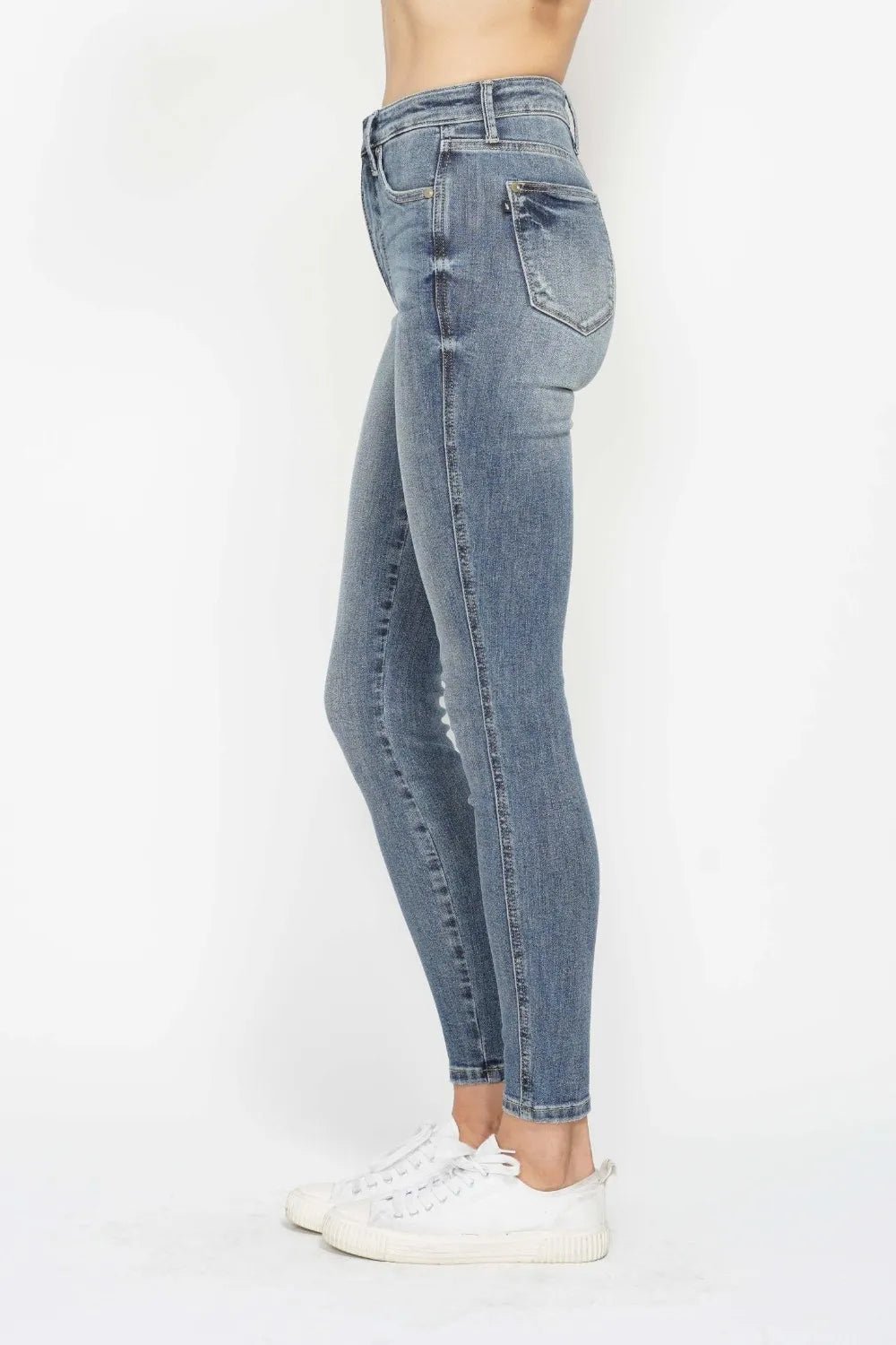 Judy Blue Full Size Tummy Control Contrast Wash Skinny Jeans - Desert Sunday