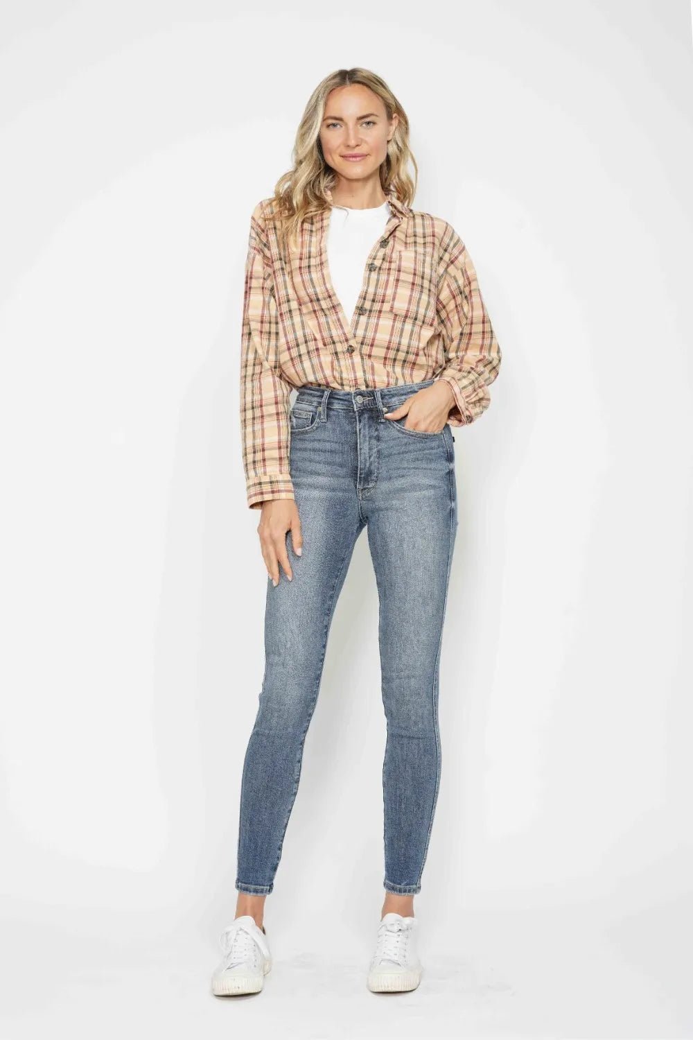 Judy Blue Full Size Tummy Control Contrast Wash Skinny Jeans - Desert Sunday