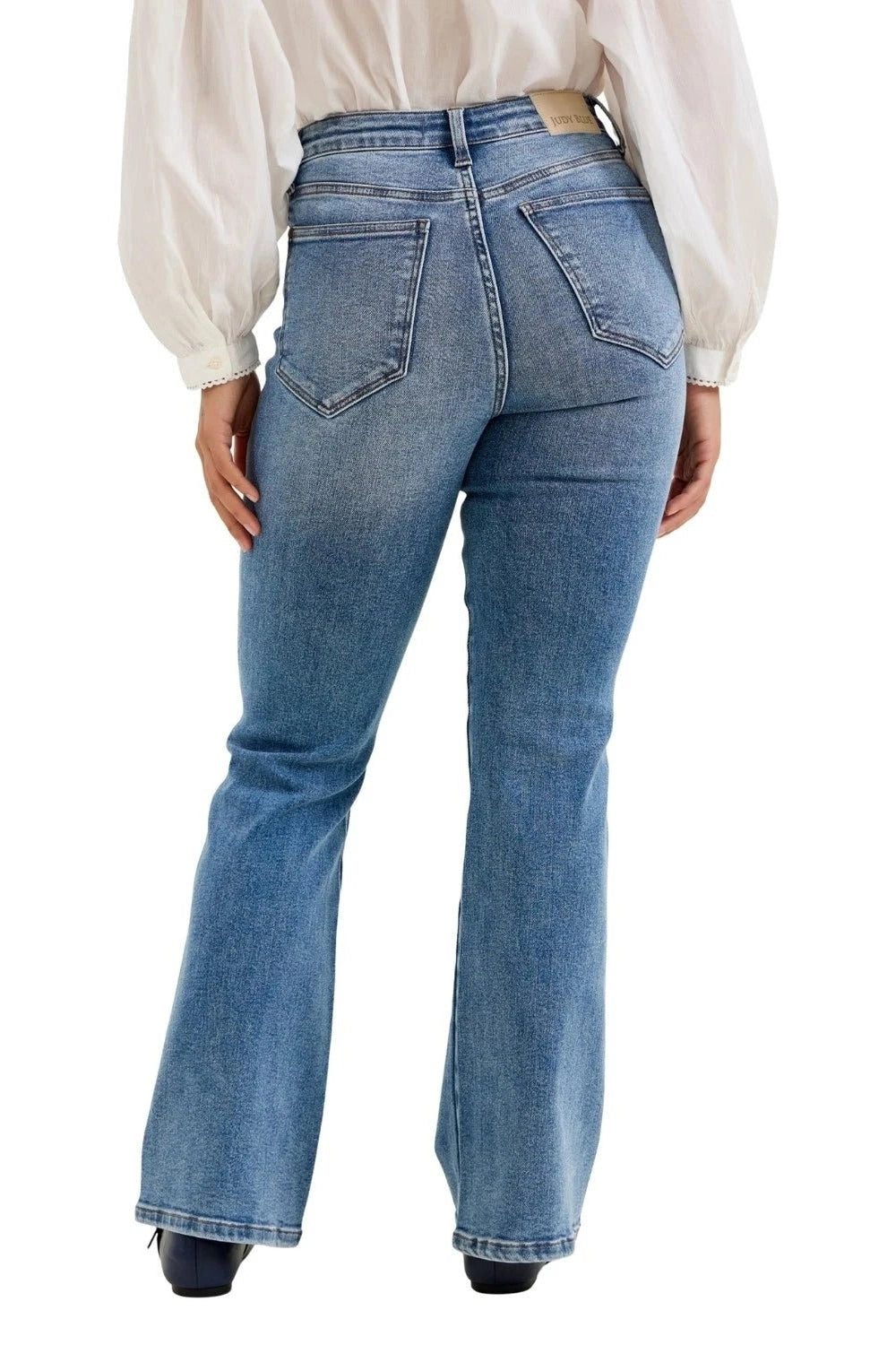 Judy Blues Daisy Tummy Control Jeans In Light Wash - Desert Sunday