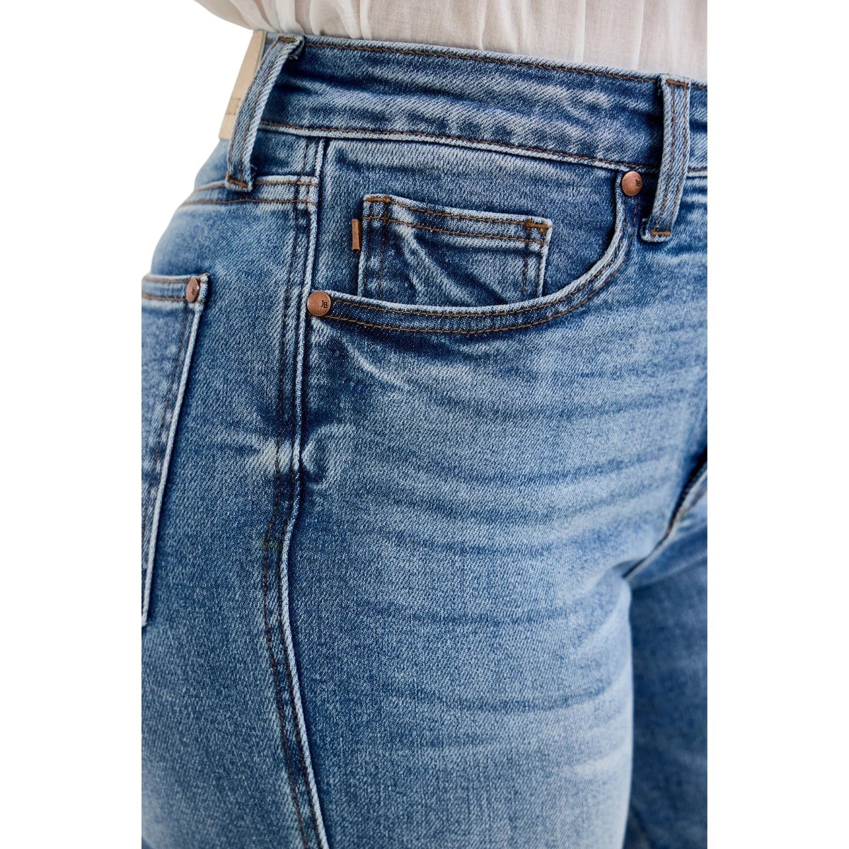 Judy Blues Daisy Tummy Control Jeans In Light Wash - Desert Sunday
