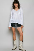 POL Contrast Hand-Stitch V-Neck Lightweight Knit Long Sleeve Top - Desert Sunday