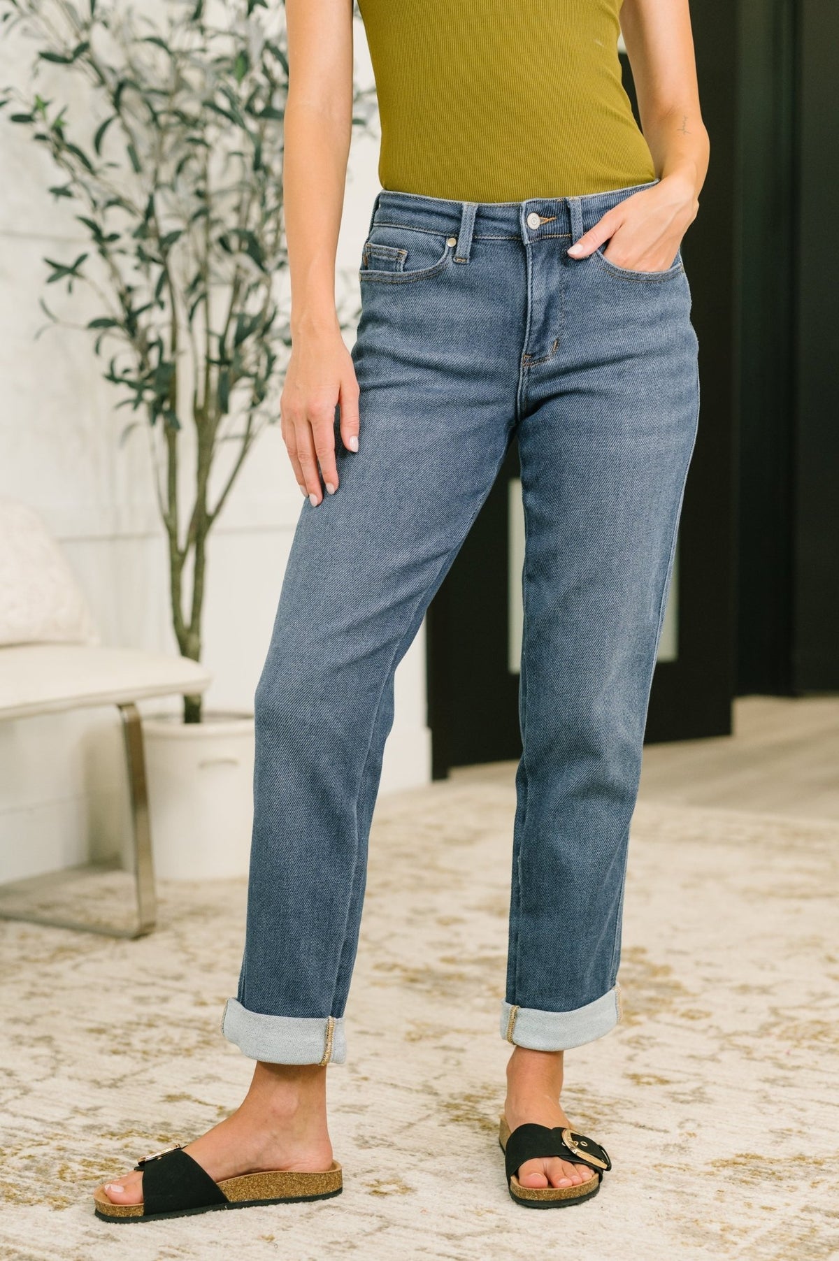Shane Mid Rise Billie Boyfriend Jean in Dark Cozy Indigo - Desert Sunday