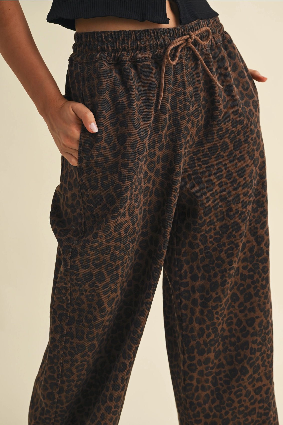 Stylish Leopard Print Trousers - Desert Sunday